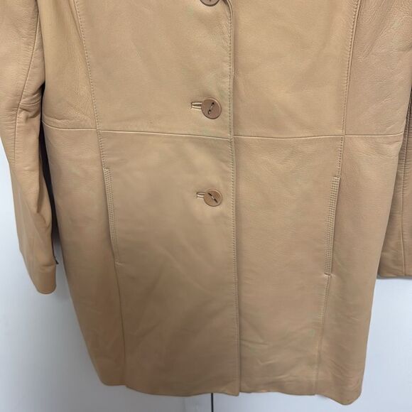 Kenneth Cole New York Woman’s Genuine Leather Full Length Tan Coat. Size Medium. - Picture 4 of 11
